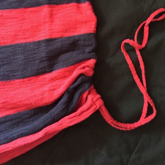 Red Stripes - Picture 2 of 2