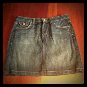 The perfect denim skirt