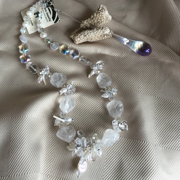 Zebra Jewelry - A moment "Frozen" in time necklace - Picture 3 of 4