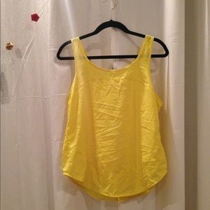 Lululemon running shirt