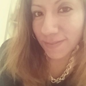 Meet your Posher, Roxana