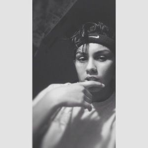 Meet your Posher, Destinee