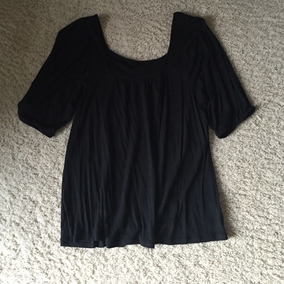 Square neck tee