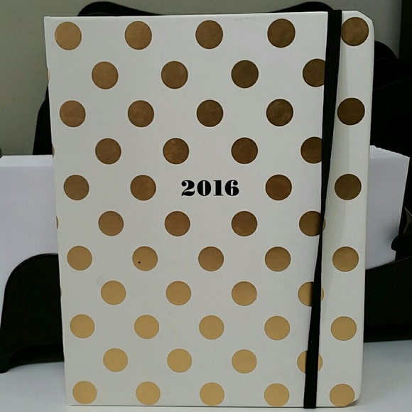 Used: 2016 monthly/weekly planner.