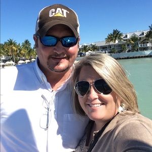 Meet your Posher, Pam