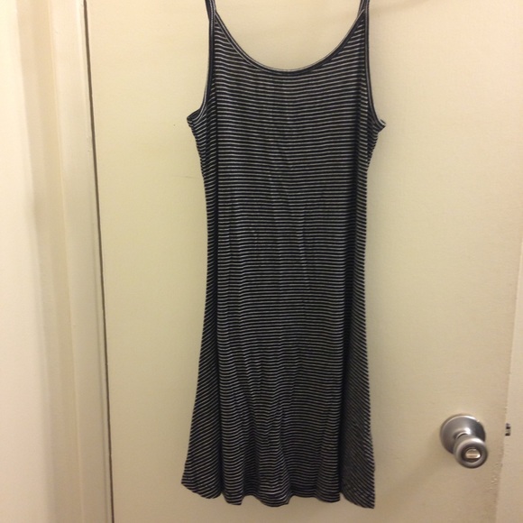 SOLD!! Brandy Melville Herkia dress - Picture 2 of 4