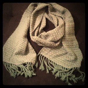 Green soft scarf
