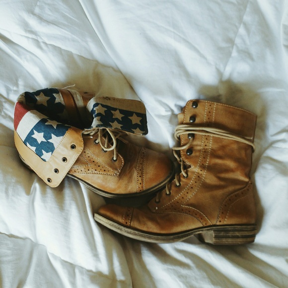 Lace Up Convertible Combat Boots