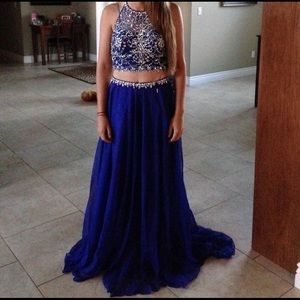 Beautiful prom dress!