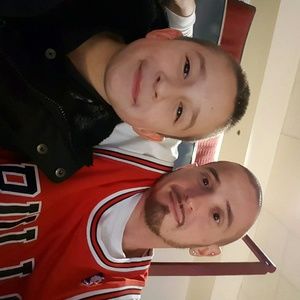 Meet your Posher, Thomas