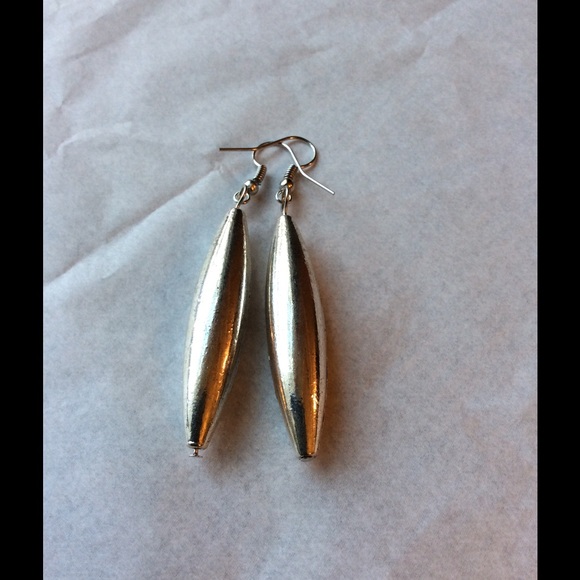 BOGO SALE ⚡️ Long Silver Earrings - Picture 3 of 4