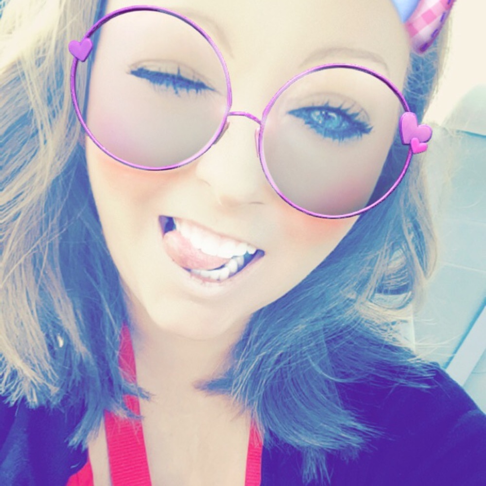 Meet your Posher, Stephanie