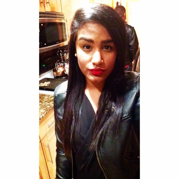 Meet your Posher, Victoria - Picture 1 of 1