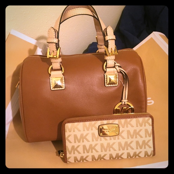 Michael Kors purse