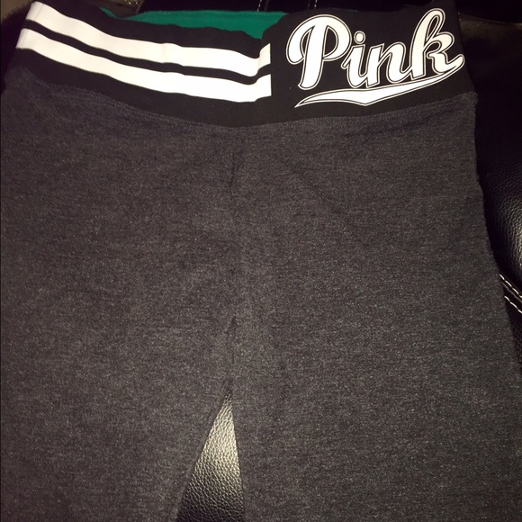 PINK yoga capris