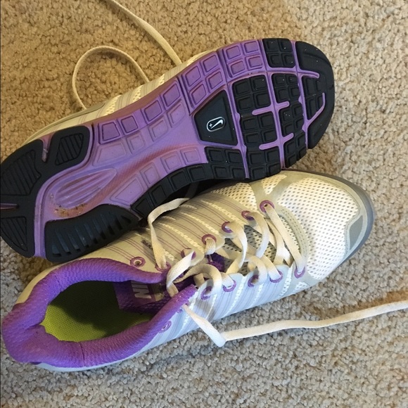 Nike Running shoes - Picture 2 of 3