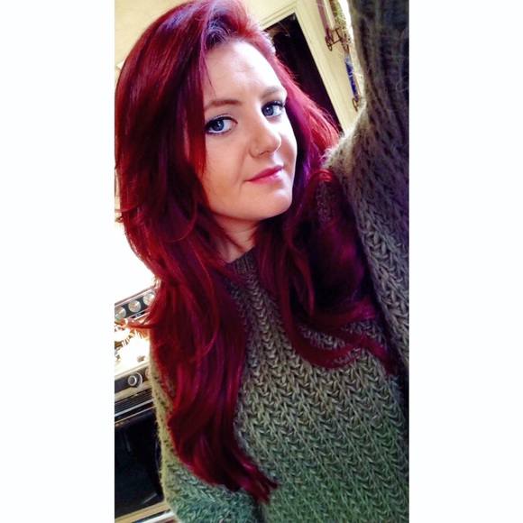 Meet your Posher, Alexandra - Picture 1 of 1