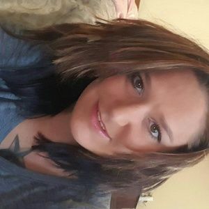 Meet your Posher, Cortney
