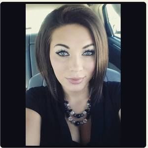 Meet your Posher, Crystal