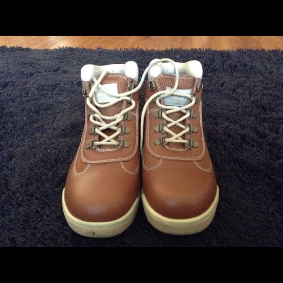 TIMBERLAND BOOTS! - Picture 4 of 4