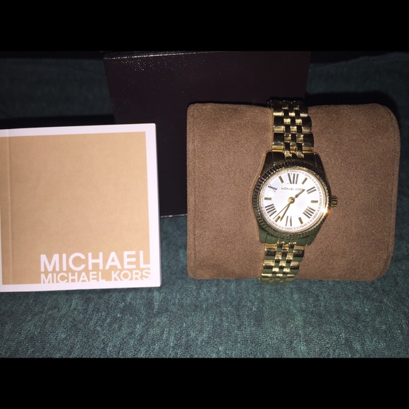 Micheal Kors Watch - Picture 2 of 4