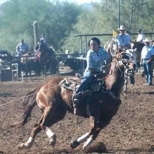 Meet your Posher, Lorie