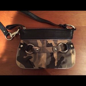 B Makowsky leather camo handbag