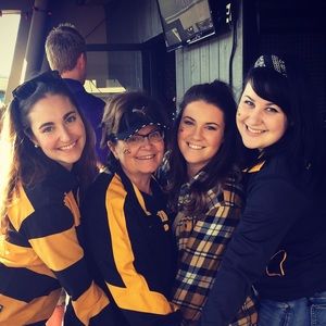 Meet your Posher, Ellie