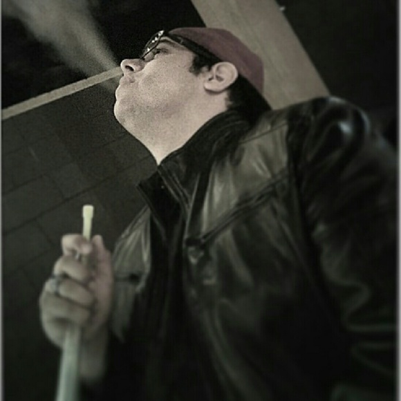 Meet your Posher, Daniel - Picture 1 of 1