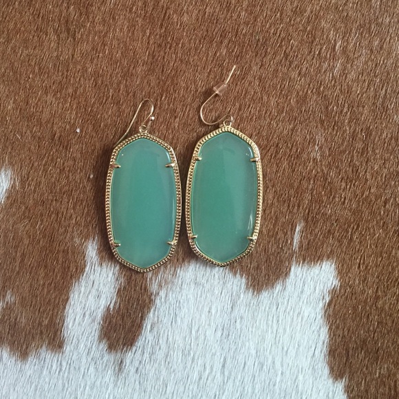 Kendra Scott classic earrings