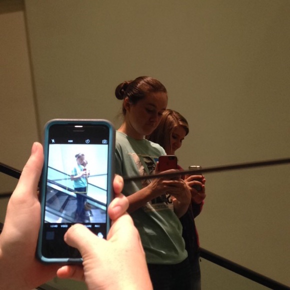 Meet your Posher, Jessica - Picture 1 of 1