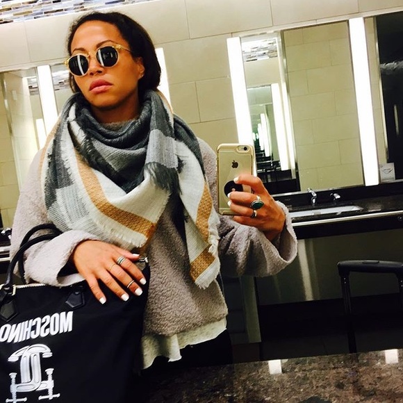 Meet your Posher, Tracey - Picture 2 of 4