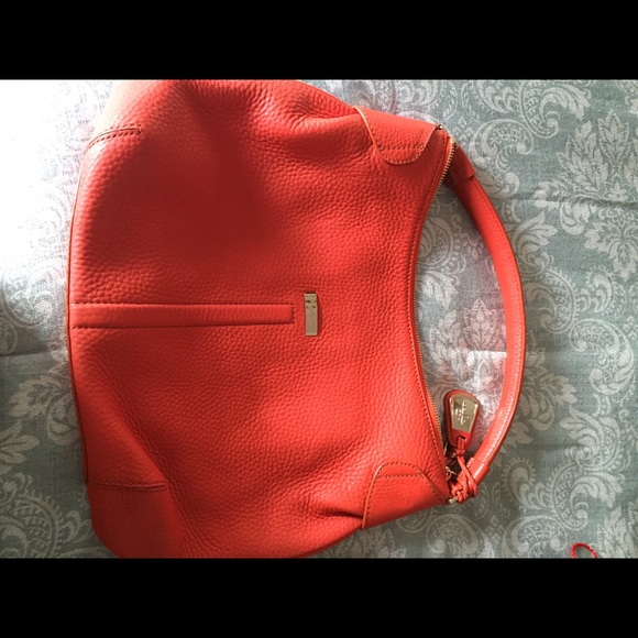 Like New beautiful Cole Haan leather purse!