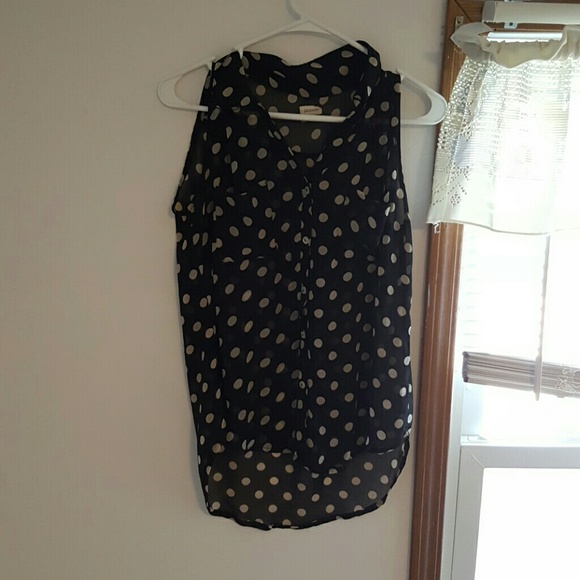 Sheer sleeveless top, high-low style