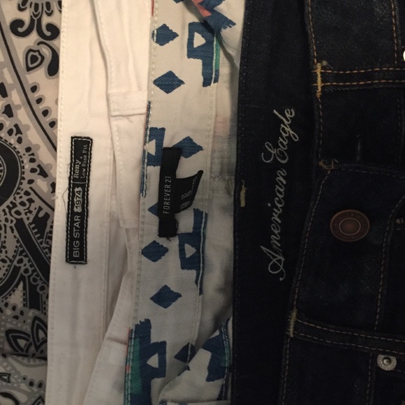 Selling - Picture 3 of 3