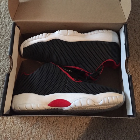 Jordan future low bg - Picture 1 of 2