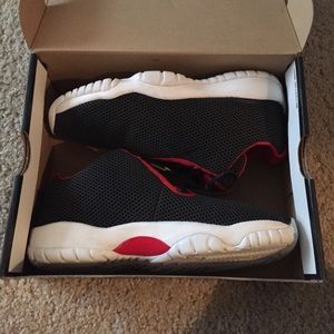 Jordan future low bg