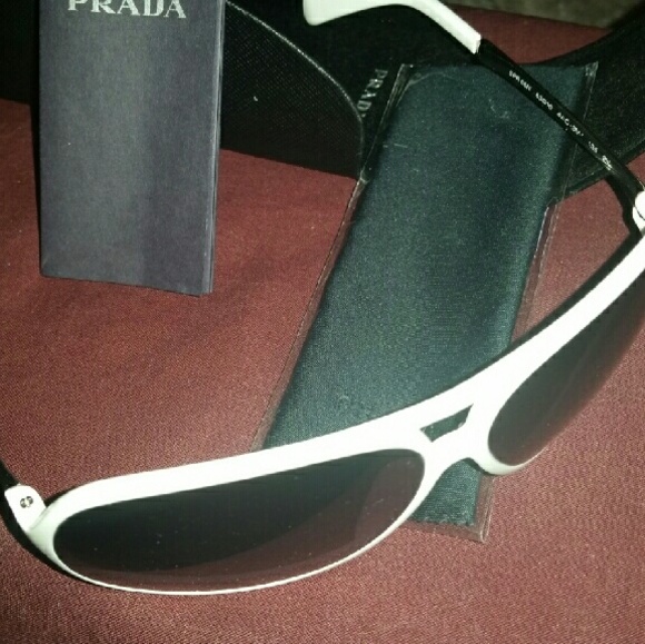 Authentic Prada Aviator Sunnies SALE!!! - Picture 8 of 10