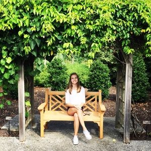 Meet your Posher, Megan