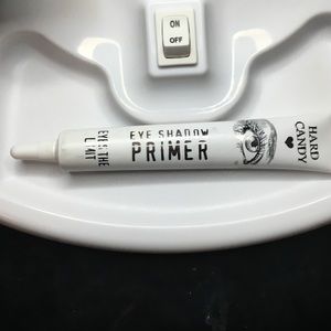 Eye primer