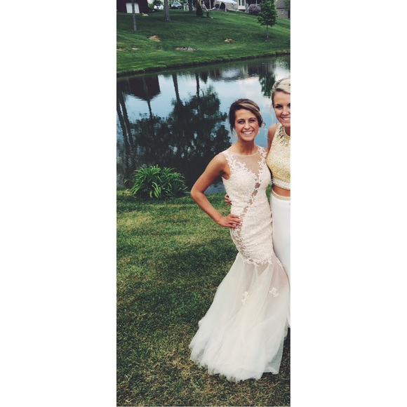 2016 prom dress - Picture 2 of 4