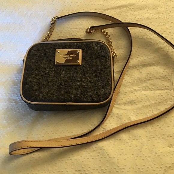 Michael Kors cross body