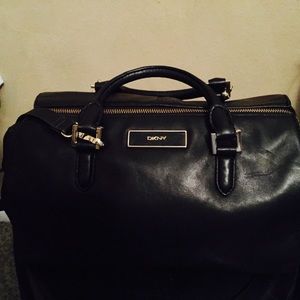 DKNY Soft Leather Satchel 😍