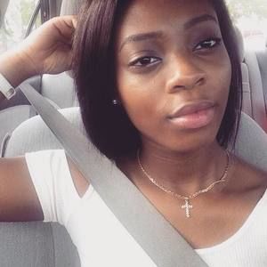 Meet your Posher, Arnelle