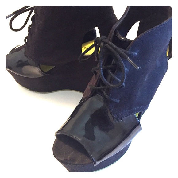 Peep toe platform shoes.