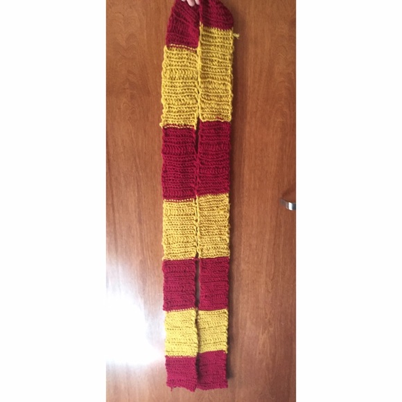 Garnet & Gold Scarf