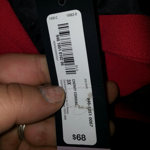 Lovely - Picture 3 of 3