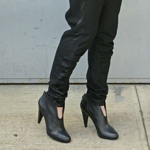 Vince Camuto Alexia Bootie Size 11