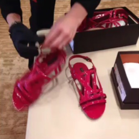 Louis Vuitton Vernis Sandal - Red - Picture 2 of 2