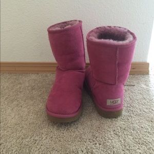 UGG BOOTS
